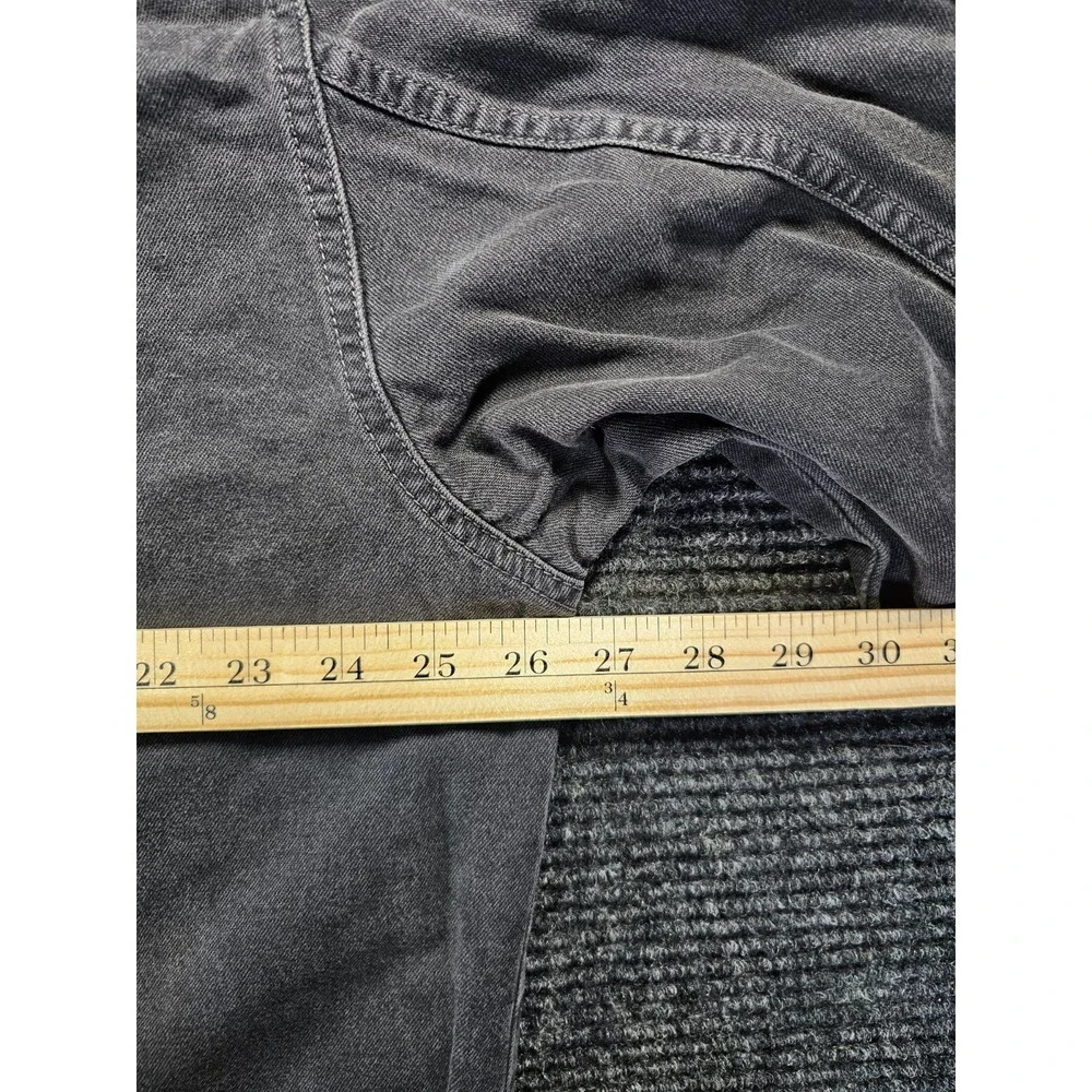 Levis Red Tab Denim Shirt Men XL Gray Cotton Shirttail Hem Medium Wash Button Up